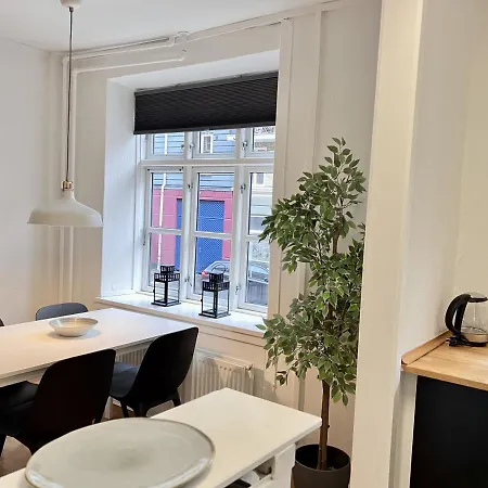 Cozy Norrebro Διαμέρισμα *